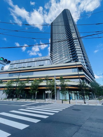 THE TOWER JUJOの外観