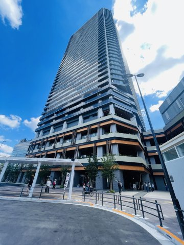 THE TOWER JUJOの外観