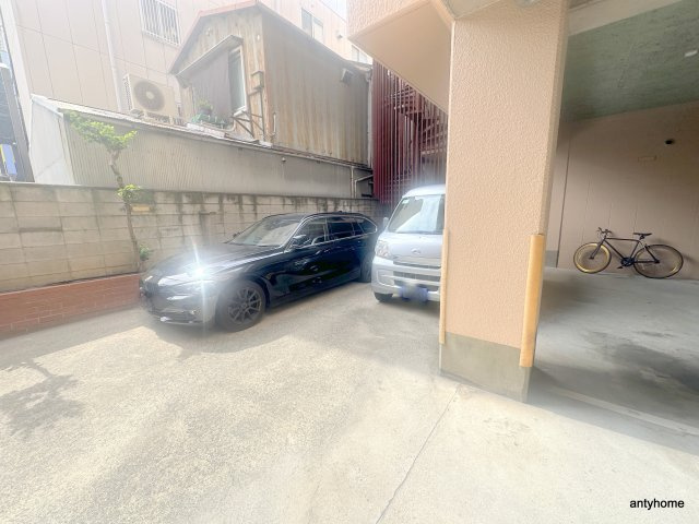 ヒルブリッジヒルⅠ　仲介手数料無料の駐車場