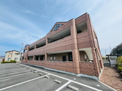 【外観】 | ホワイトベル | 外観写真（昼）