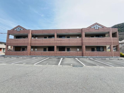 【外観】 | ホワイトベル | 外観写真（昼）