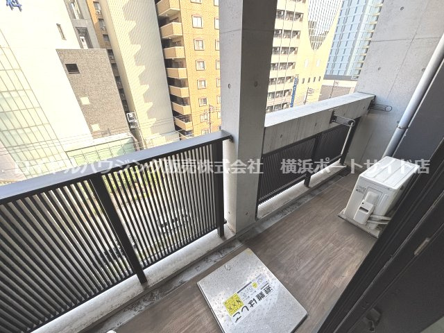 【バルコニー】