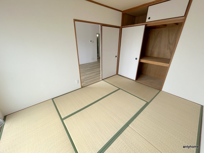 エスポワール緑地　仲介手数料無料の和室