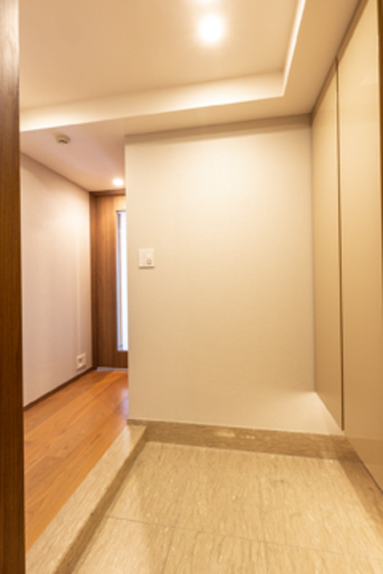 ザ・神宮前レジデンスの玄関|※写真は同タイプ住戸です。