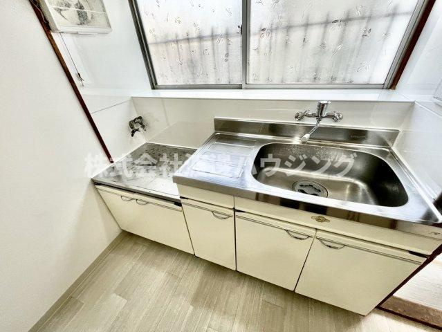高柳7丁目貸家のキッチン