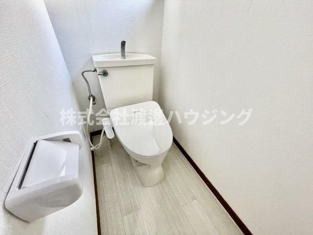 高柳7丁目貸家のトイレ