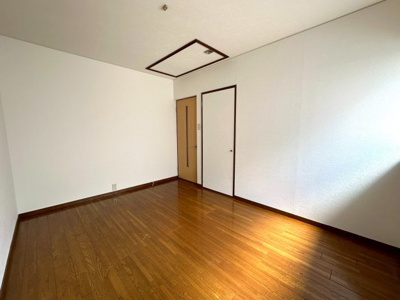 【洋室】 | 大将軍坂田町貸家