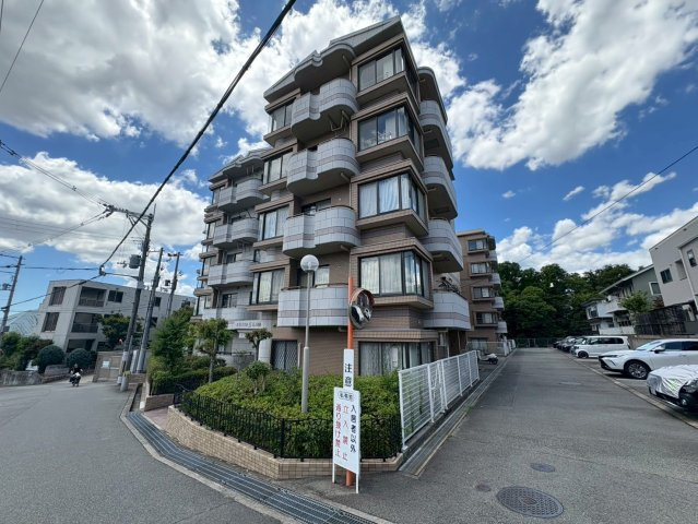 シュロス五月山Ⅲ