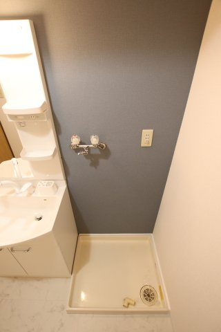 【設備】 | エスポアール岩根 | 室内洗濯機置場
