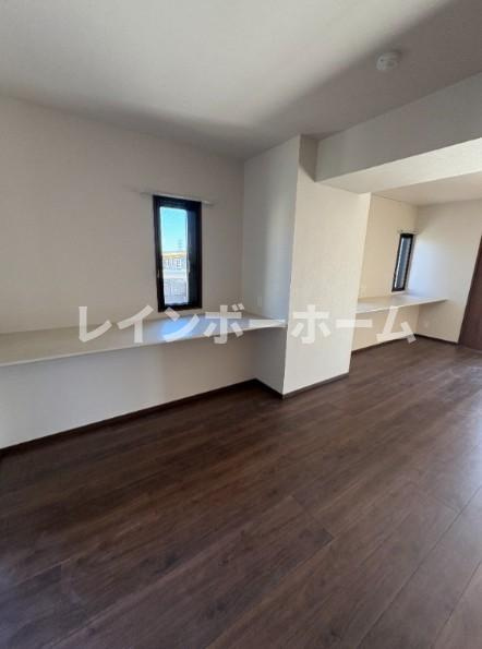 PJツリーネストの洋室