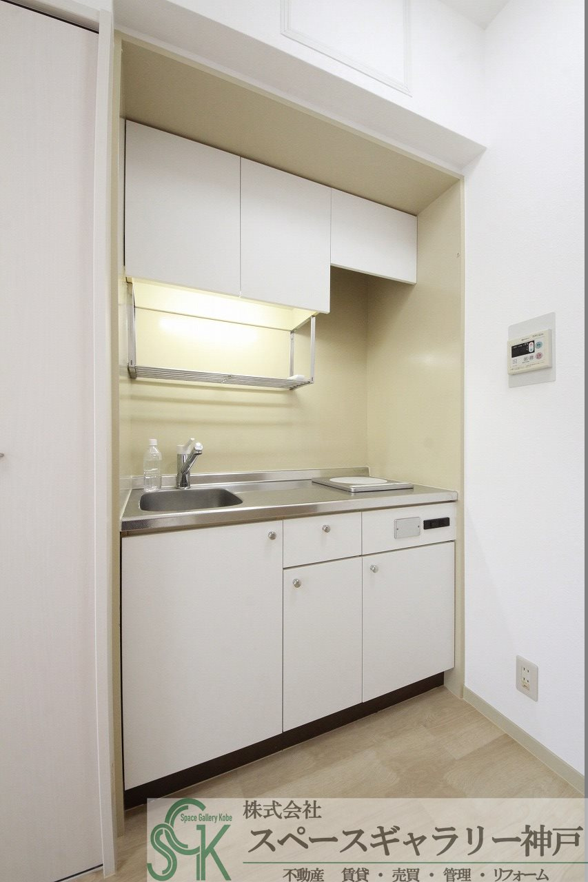学が丘カレッジハイツのキッチン|※お部屋により仕様が異なる場合があります。