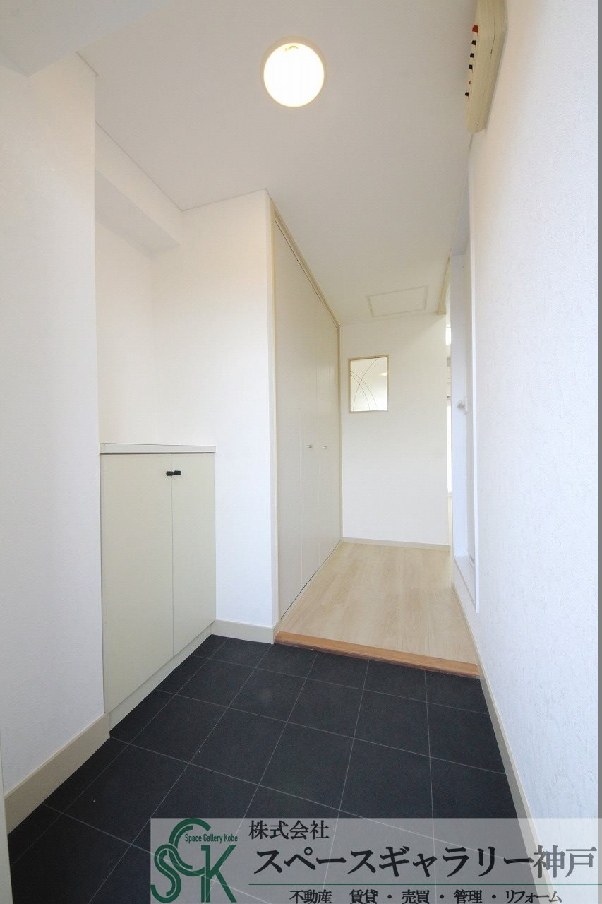 学が丘カレッジハイツの玄関|※お部屋により仕様が異なる場合があります。
