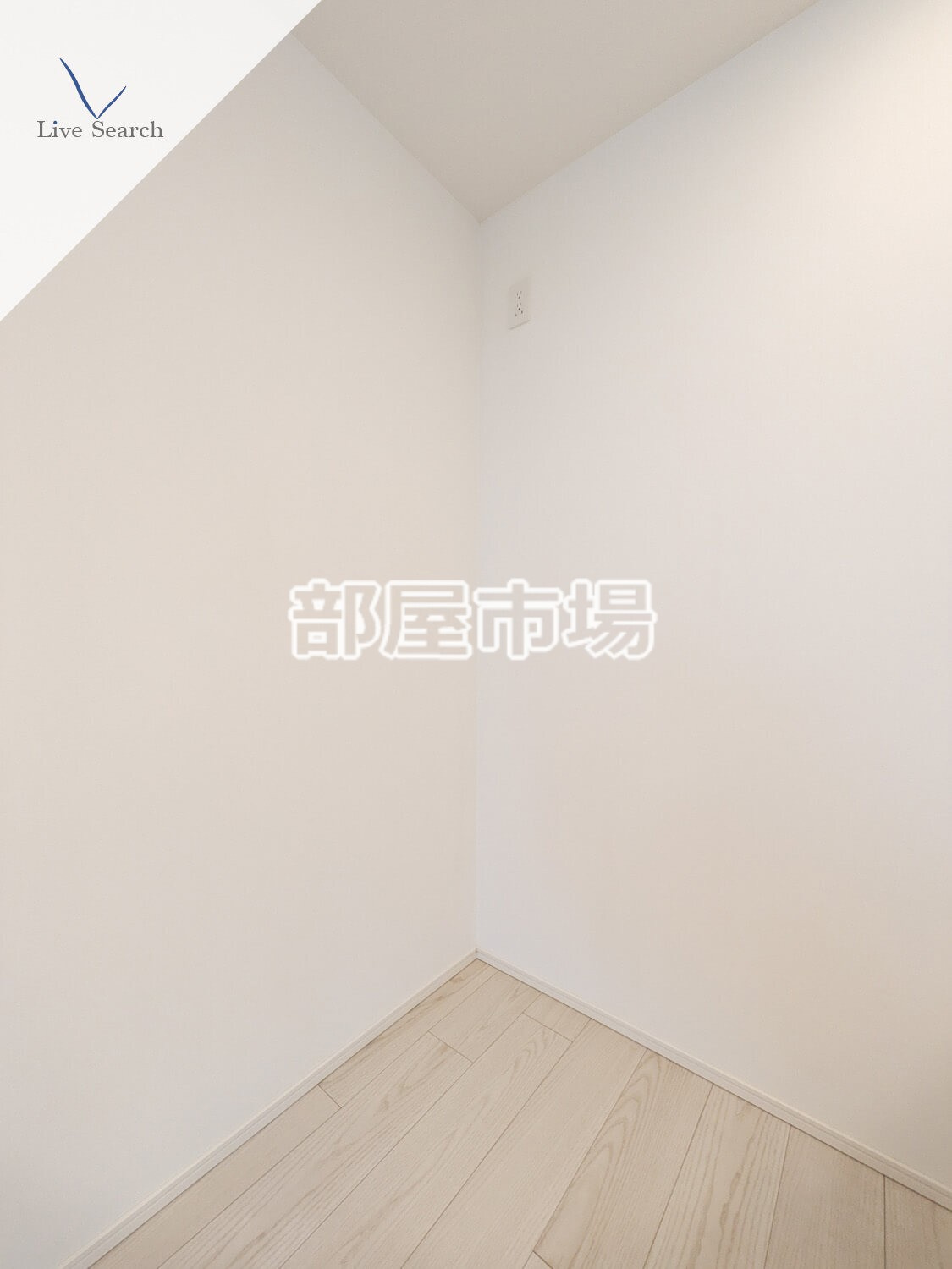 ﾃﾞｨｰﾑｽ蔵前Avenueのキッチン|冷蔵庫置場