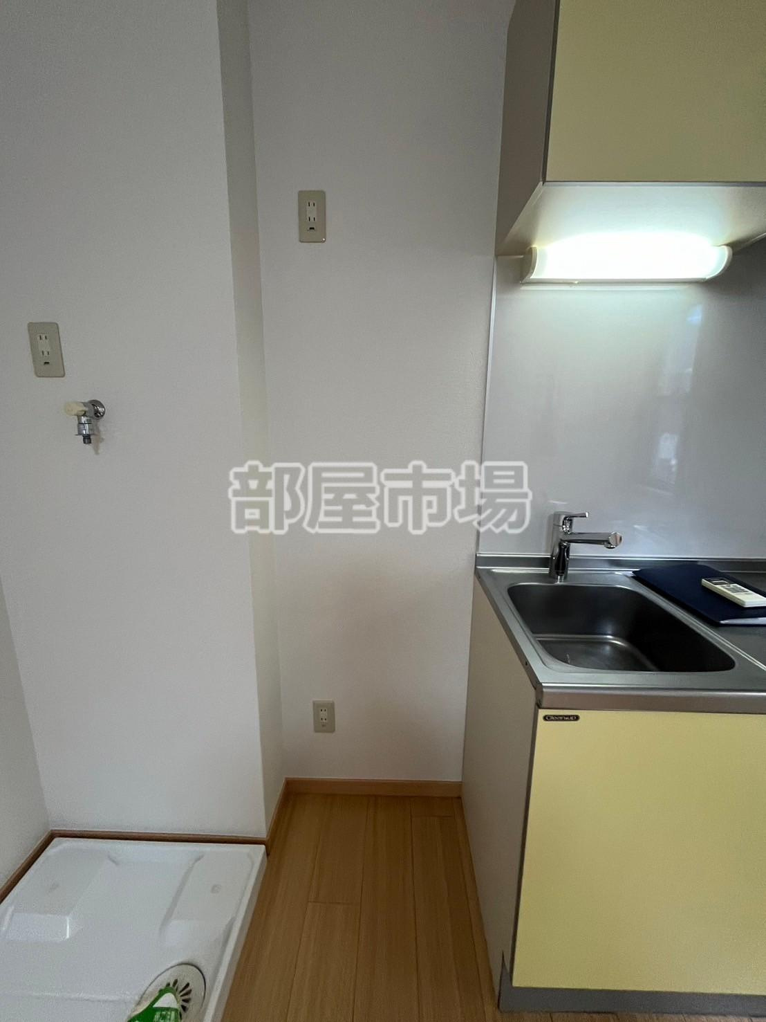 グランシャレー千束のキッチン|冷蔵庫置場