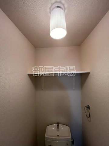 グランシャレー千束のトイレ|トイレ収納