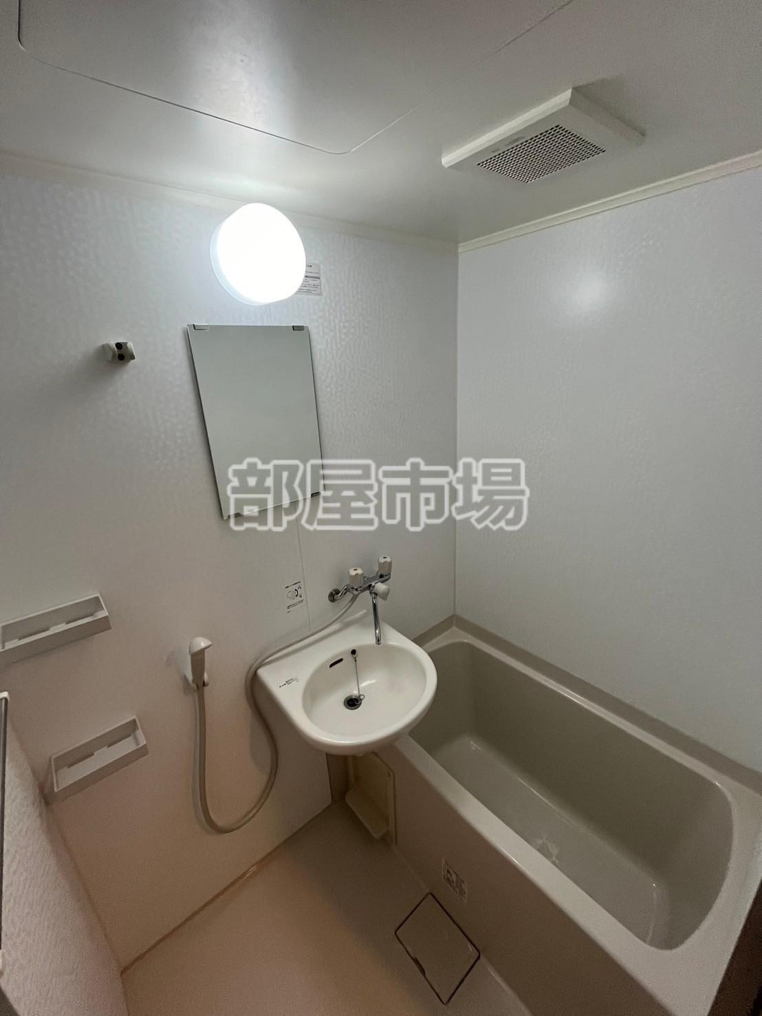 グランシャレー千束の浴室