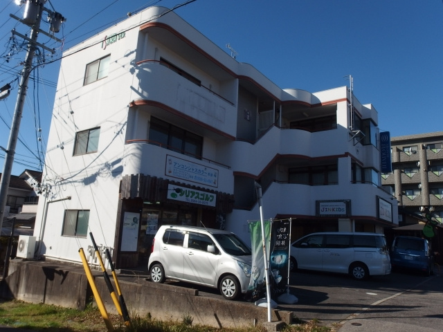 井坂ビルの外観|建物外観