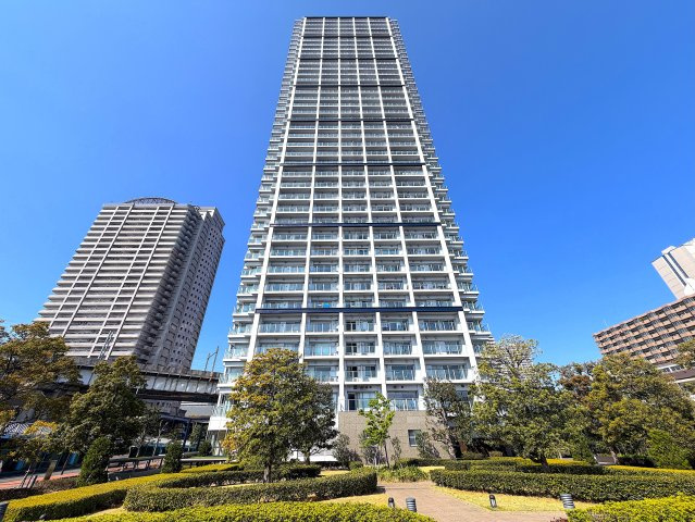 新規リノベーション／38階からの東京を一望／海に隣接するベイクレストタワーの外観