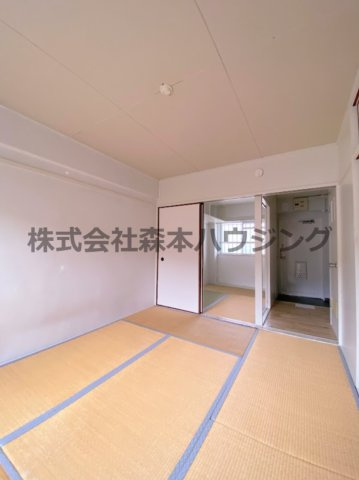 【和室】 | 　ビレッジハウス倉治3号棟 | 日本らしい落ち着いた雰囲気の和室です