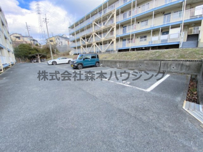 【駐車場】 | 　ビレッジハウス倉治3号棟 | 駐車スペースもあります