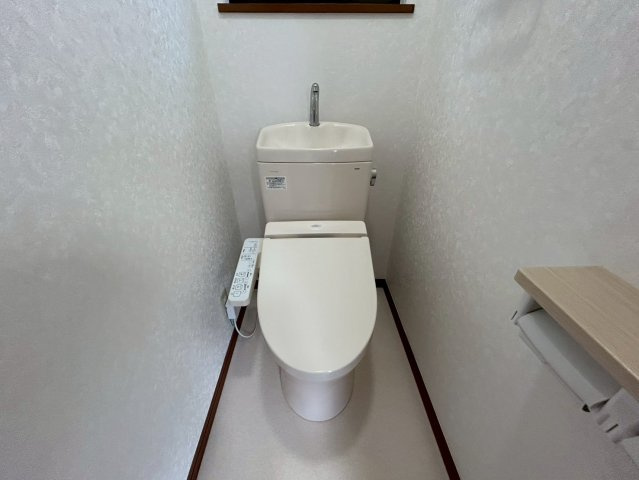 川口芝富士貸家のトイレ