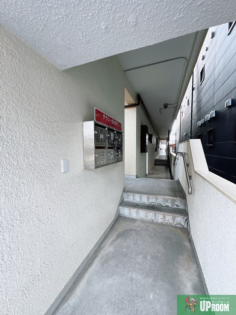 第二秋善ビルのエントランス