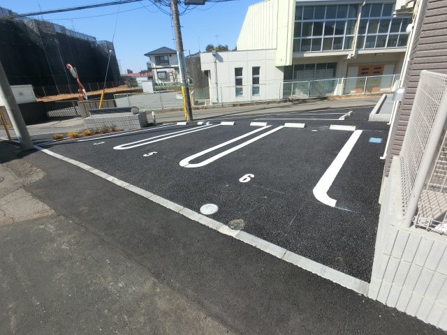 【駐車場】