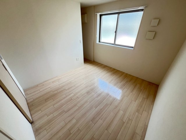 【寝室】 | 洋室①☆