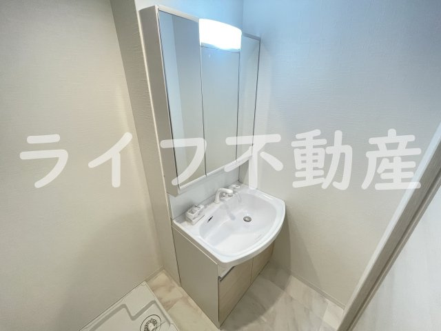 ティアラ北巽の独立洗面台|独立洗面台です