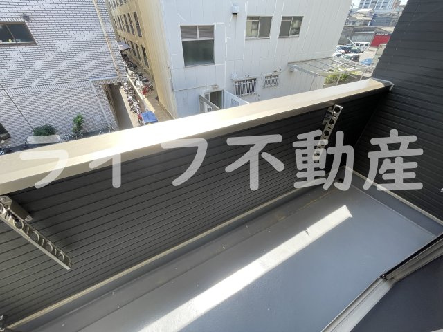 ティアラ北巽のバルコニー|バルコニーからの眺めを楽しみながら食事をしませんか