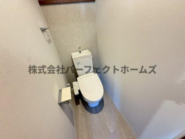 ボンヌ・サンテ枚方公園駅前のトイレ|シンプルで使いやすいトイレです