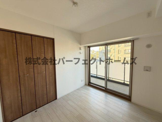 ボンヌ・サンテ枚方公園駅前の洋室|明るい洋室です