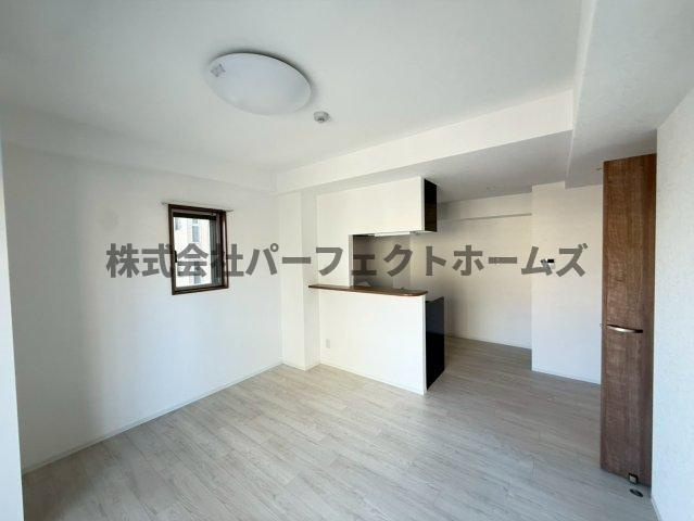 ボンヌ・サンテ枚方公園駅前の居間・リビング|ゆったりとしたリビングです