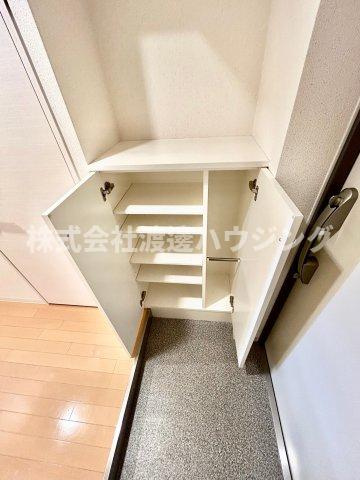 パークレジデンス江坂の収納|玄関収納