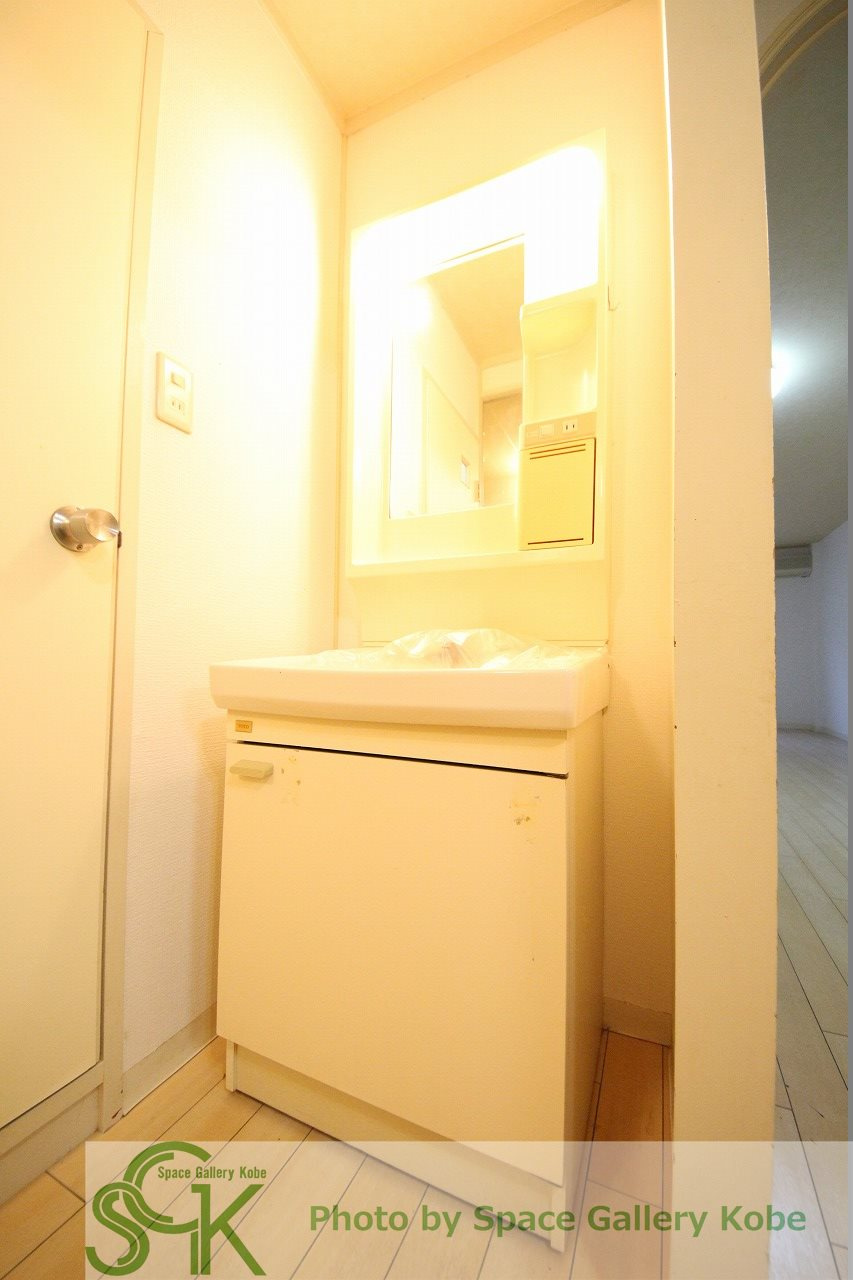 パレスコスモの洗面所|※お部屋により仕様が異なる場合があります※