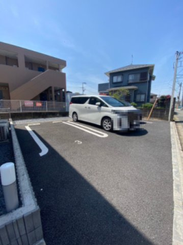 【駐車場】