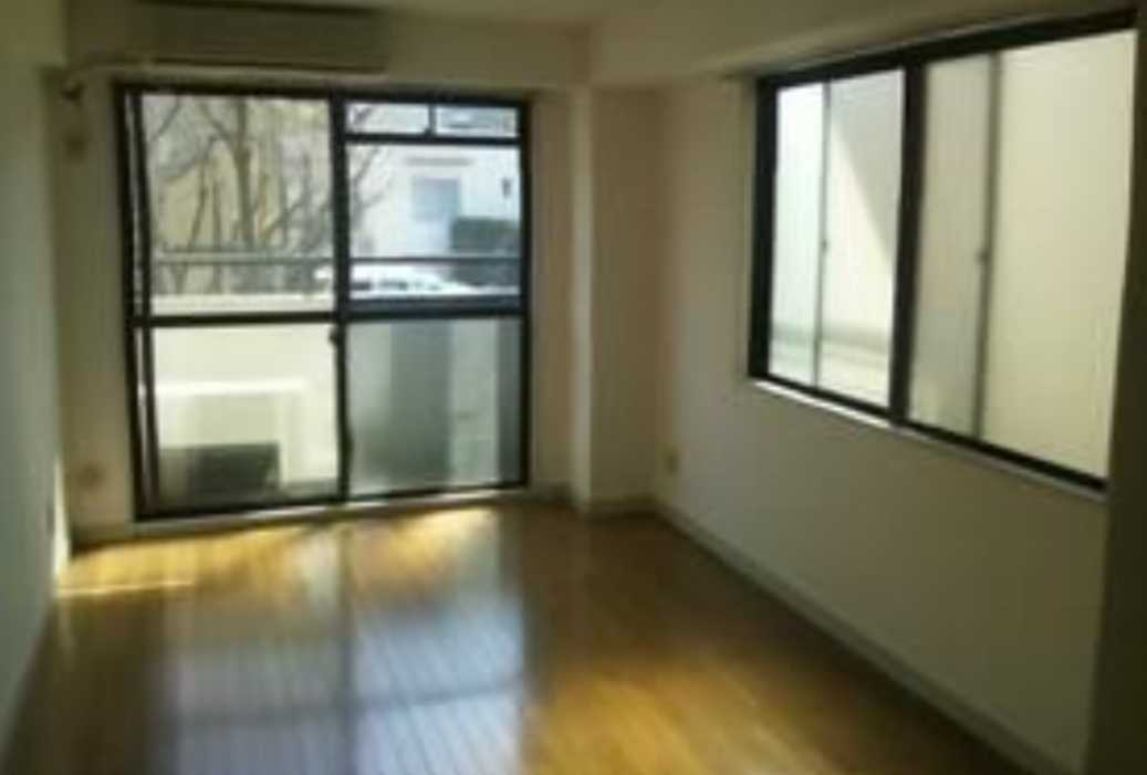 SANPOH東が丘　南向き　オートロック　角部屋の居間・リビング