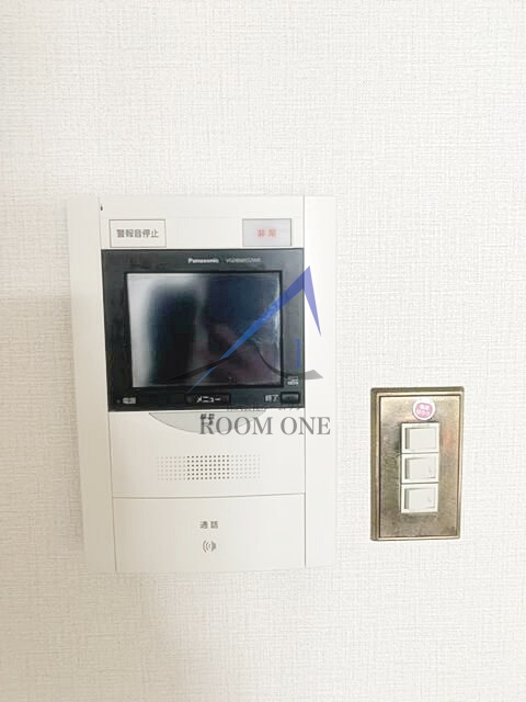 グレイス高輪のセキュリティ|モニター付きインターホンです。