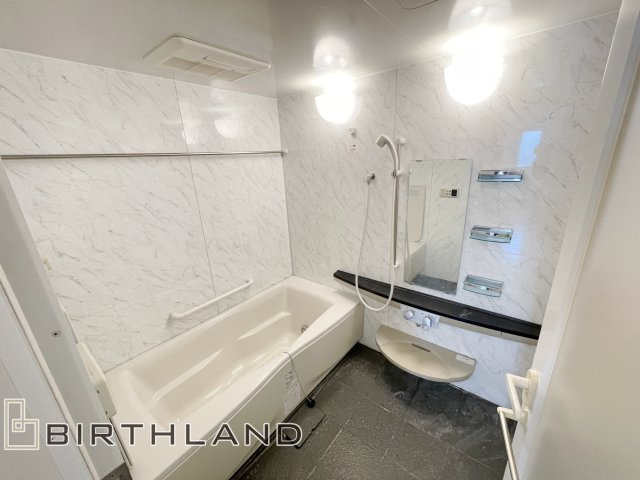 ポレスター鶴見坦　中古マンションの浴室