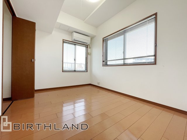 ポレスター鶴見坦　中古マンションの洋室