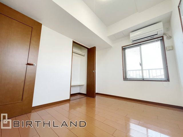 ポレスター鶴見坦　中古マンションの洋室