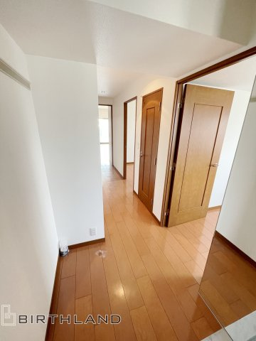 ポレスター鶴見坦　中古マンションの洋室