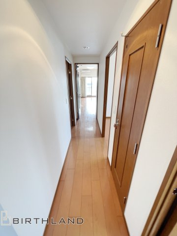 ポレスター鶴見坦　中古マンションの玄関