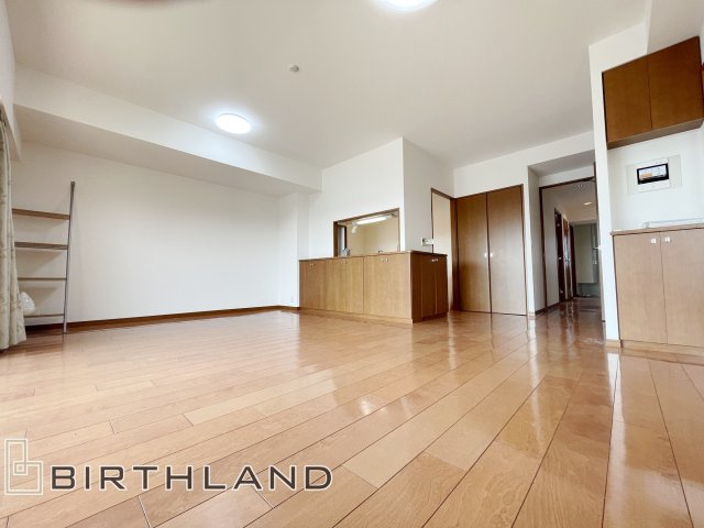 ポレスター鶴見坦　中古マンションの居間・リビング