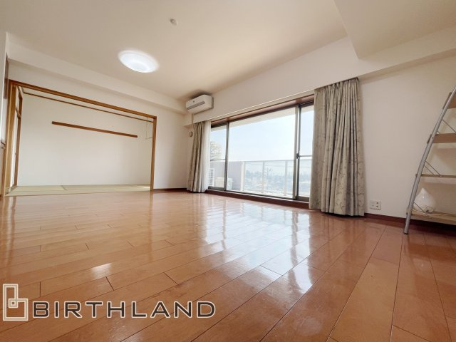 ポレスター鶴見坦　中古マンションの居間・リビング