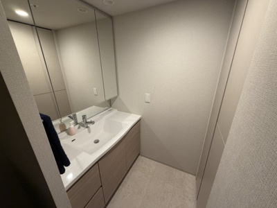 【独立洗面台】 | ブランズタワー大阪本町