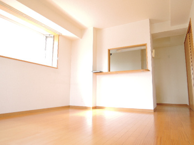 【居間・リビング】 | Ｐｒｉｍａｖｅｒａ | こちらの居間で趣味の時間をお楽しみください