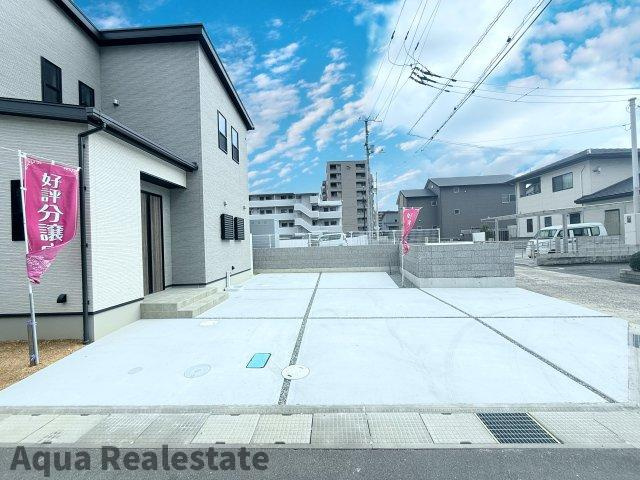 丸亀市中府町３丁目　未入居モデルハウスの駐車場|駐車場があるので、車を買う予定の方も安心です