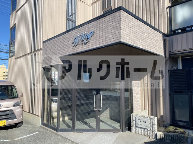 ウイングのエントランス