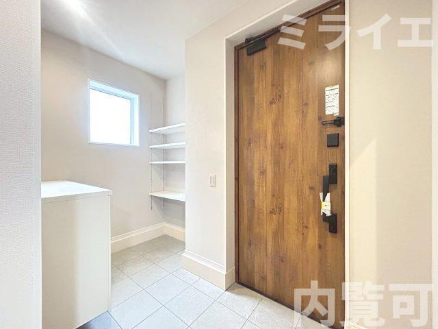 【新築戸建】札幌市北区太平4条4丁目1棟の玄関